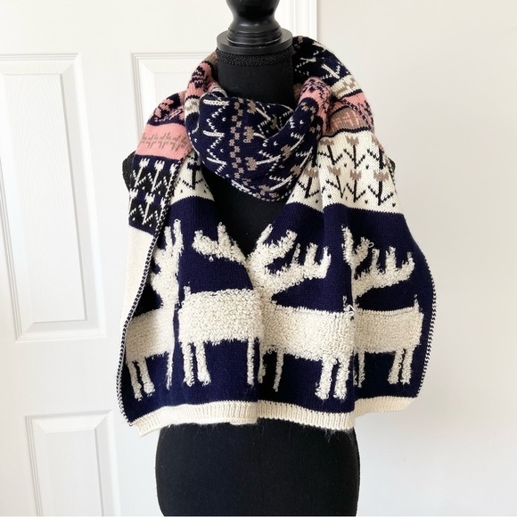 G Fashion Textured Knitted Snowflake Moose Pattern Scarf - Picture 2 of 13